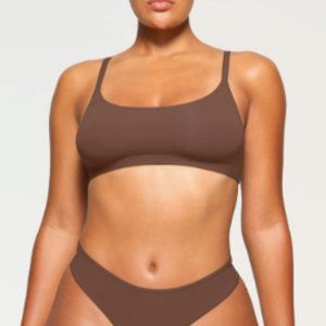 SKIMS (NWT) Fits Everyone Soft Bralette